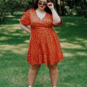 Bucmaste dame i odeća